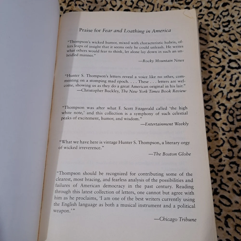 💥3/$25💥HUNTER S. THOMPSON-FEAR AND LOATHING IN AMERICA NOVEL - Picture 3 of 10